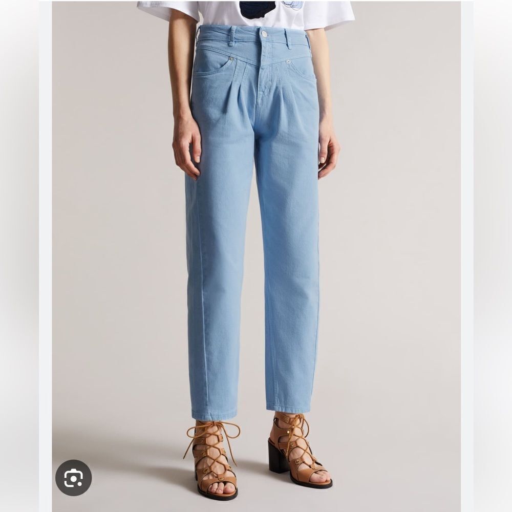 Ted Baker London Barrel Leg with Front Yoke and Pleat Detail Size 26